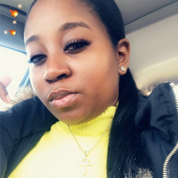 Meet your Posher, Janaa - Picture 2 of 2